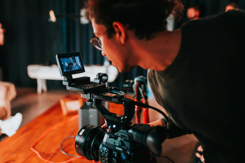 Comment structurer un script de vidéo pour les réseaux sociaux ?